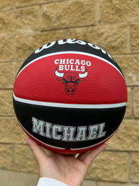 Load image into Gallery viewer, Personalised NBA Official Chicago Bulls Team Basketball (Size 7)
