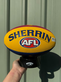 Load image into Gallery viewer, Sherrin Ball Stand
