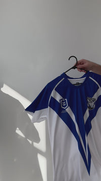 Load and play video in Gallery viewer, Personalised Canterbury Bulldogs NRL Jersey
